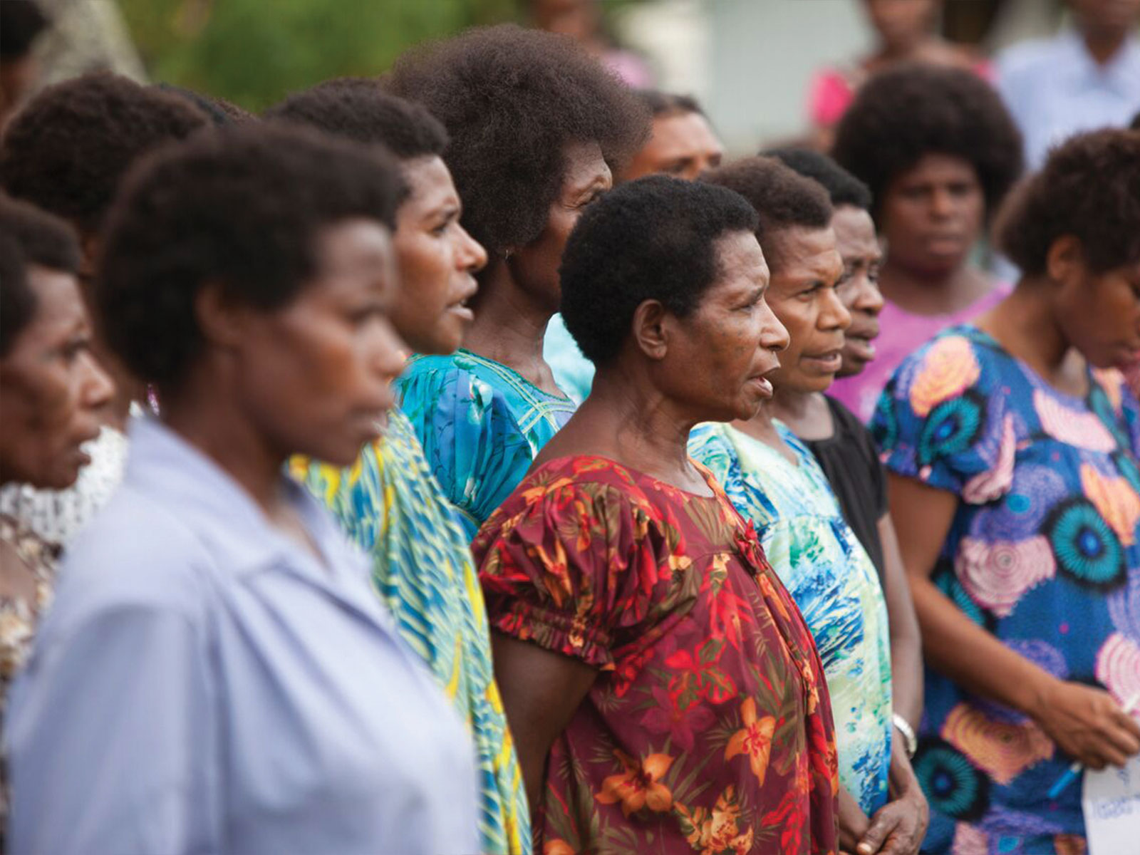 Women in Yehimbole Village, East Sepik Province © Richard Kendall / Oxfam Australia