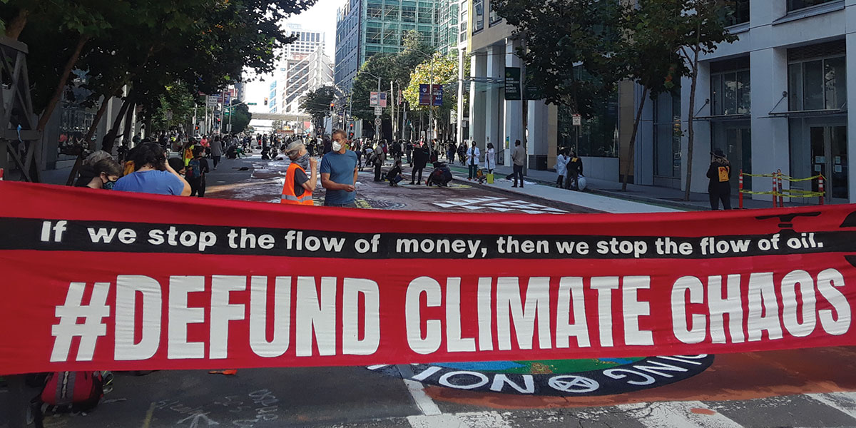 People take to the streets for real climate action, San Francisco © The Oakland Institute